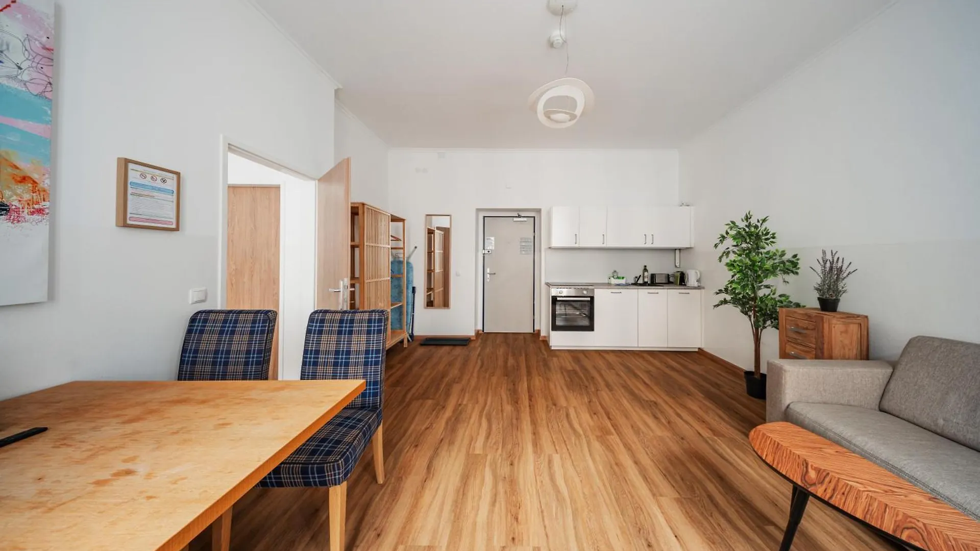 74 Living Apartments Вена