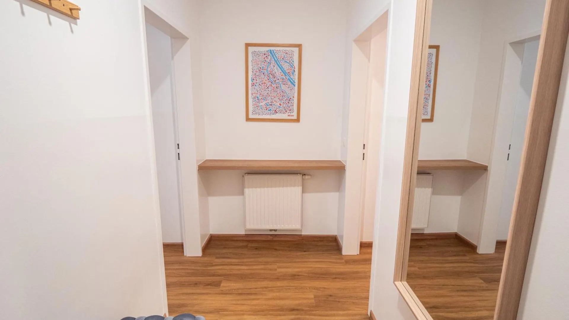 74 Living Apartments Вена 0*,