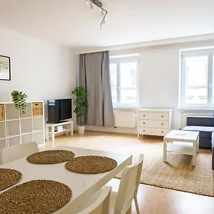 Schottentor Apartment