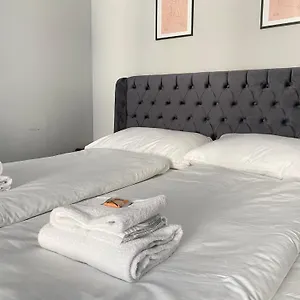 Malfatti Urban Oasis Apartment